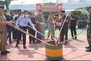 Kejari Indramayu Musnahkan BB dari 147 Perkara Kejari Indramayu Musnahkan BB dari 147 Perkara