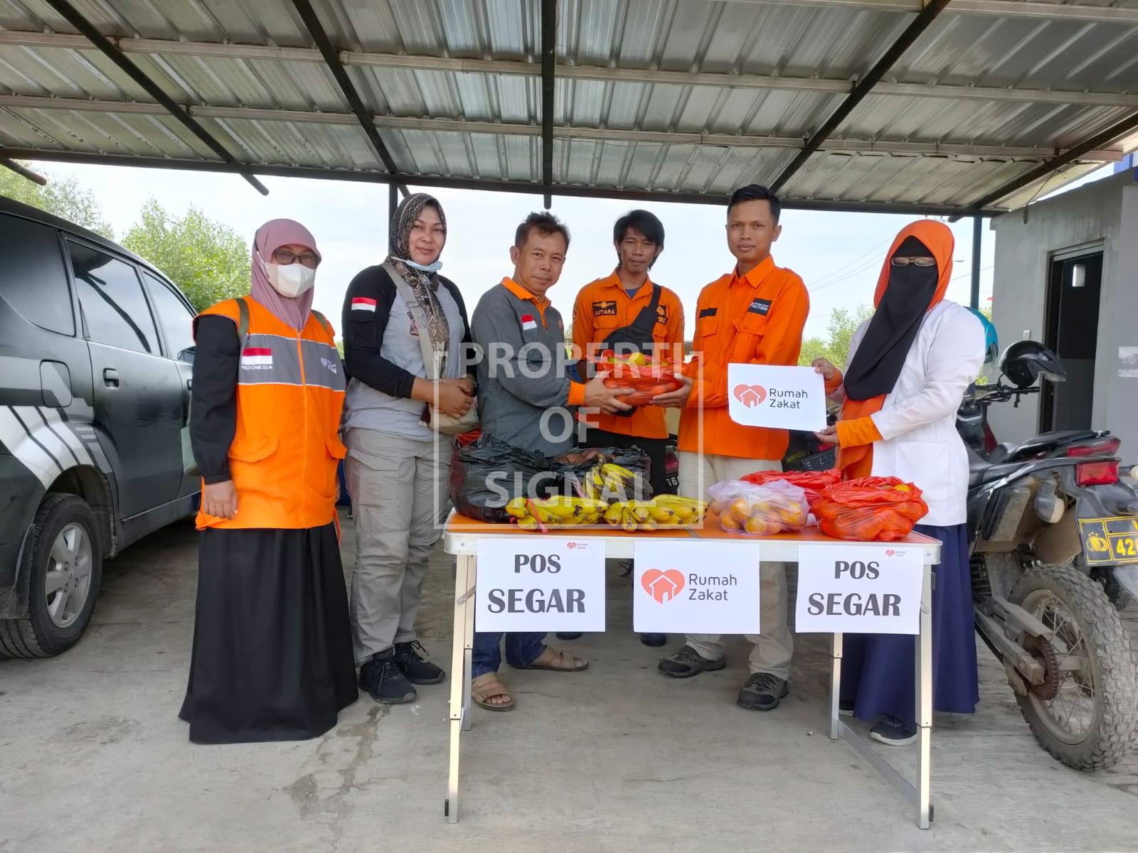 Rumah Zakat Dirikan Pos Segar bagi Relawan Pencarian Korban ABK KM Bahari Nusantara I Rumah Zakat Dirikan Pos Segar bagi Relawan Pencarian Korban ABK KM Bahari Nusantara I
