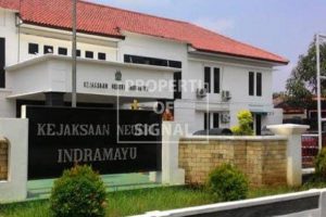 Kejari Indramayu Limpahkan Berkas Perkara dan BB Pengadaan Mamin Santri ke Pengadilan Tipikor Bandung