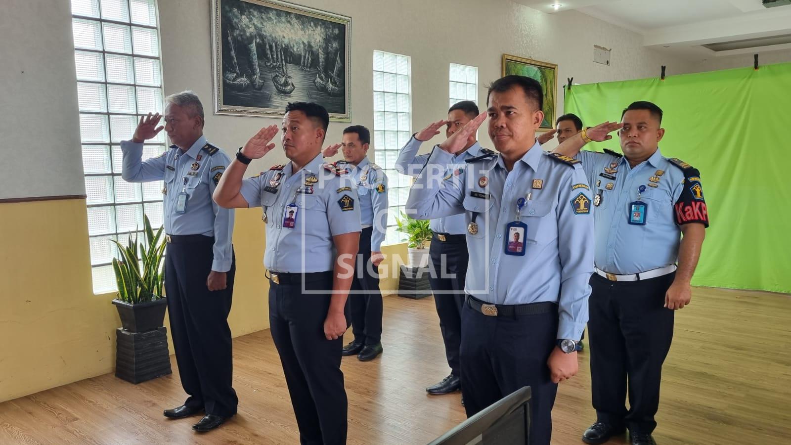 Lapas Indramayu Ikuti Apel Kesiapan Lebaran 1444 H & Pelepasan Mudik Bareng Kemenkumham Lapas Indramayu Ikuti Apel Kesiapan Lebaran 1444 H & Pelepasan Mudik Bareng Kemenkumham