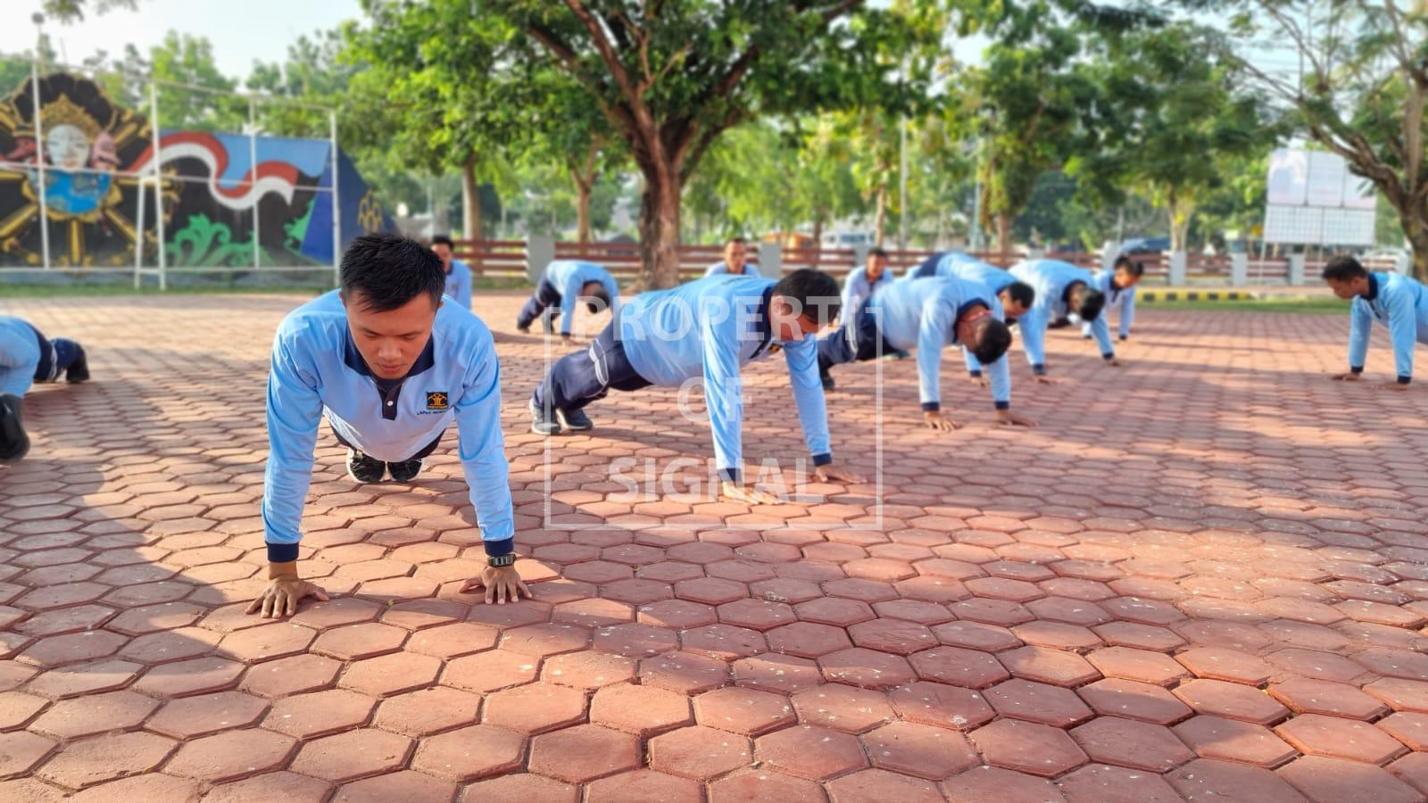 Jaga Kebugaran, Pegawai Lapas Indramayu Lakukan Pembinaan Fisik Jaga Kebugaran, Pegawai Lapas Indramayu Lakukan Pembinaan Fisik