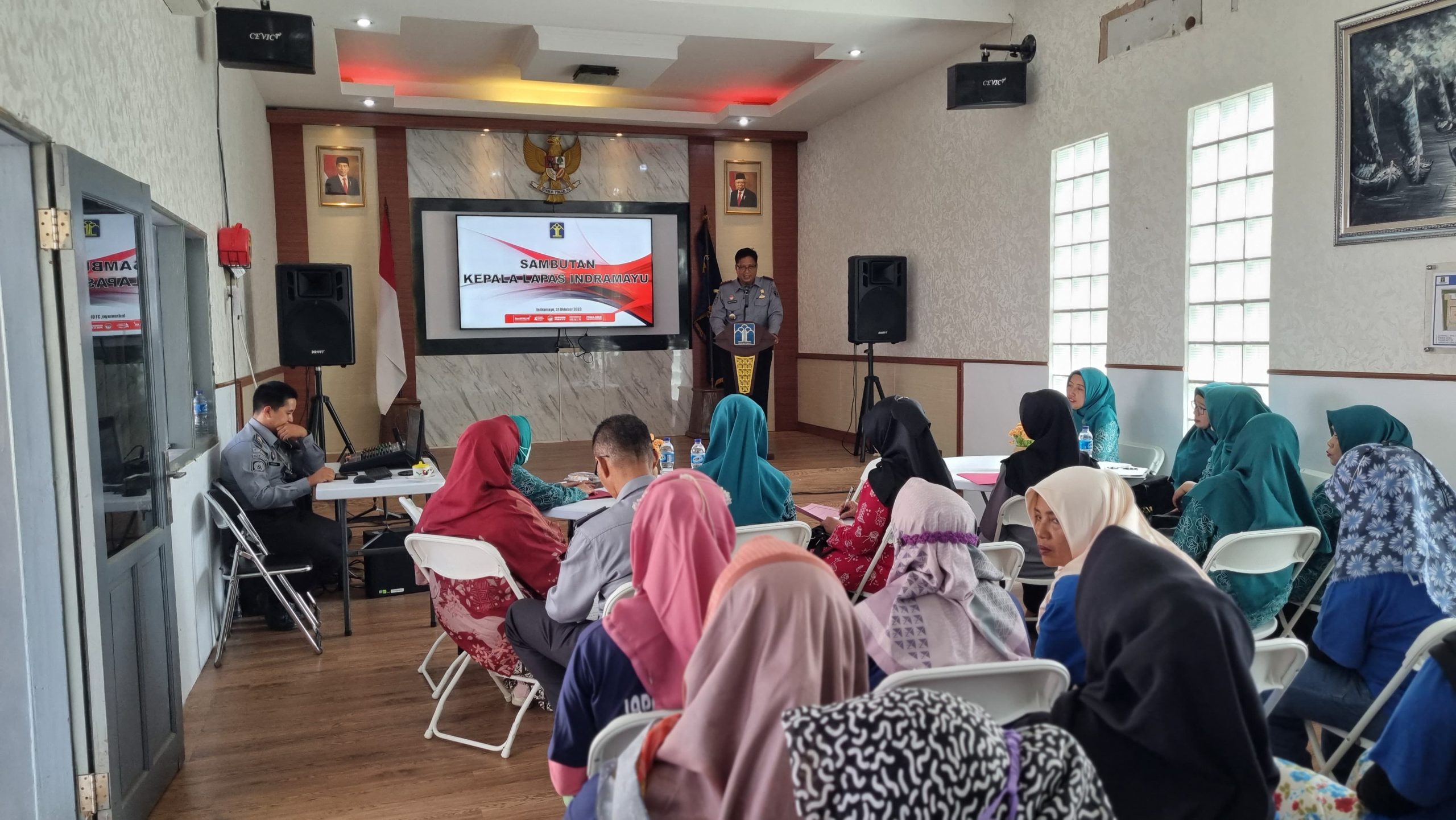 Lapas Indramayu Adakan Sosialisasi Kadarkum, PKBN dan Mitra Keluarga (PKDRT) Lapas Indramayu Adakan Sosialisasi Kadarkum, PKBN dan Mitra Keluarga (PKDRT)
