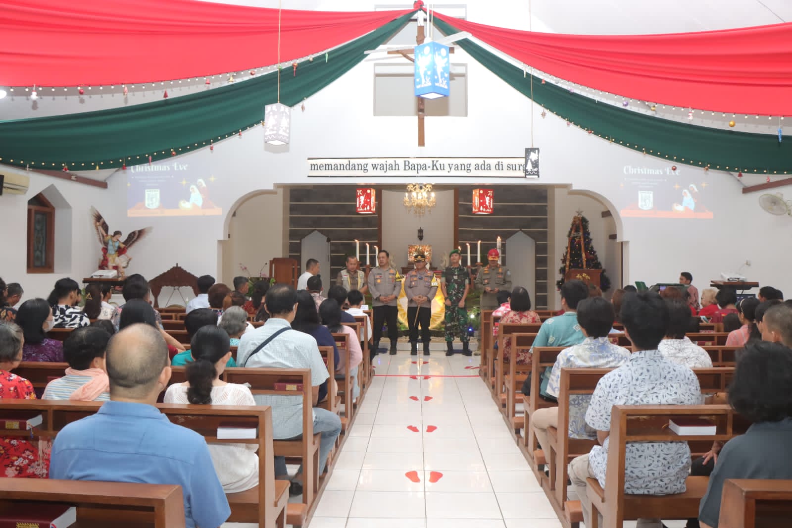 Pelaksanaan Ibadah Misa Malam Natal 2023 di Indramayu Berjalan Kondusif