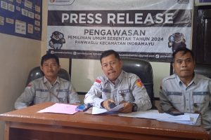 Panwaslu Kecamatan Indramayu Temukan 398 APK yang Terpasang diluar Titik