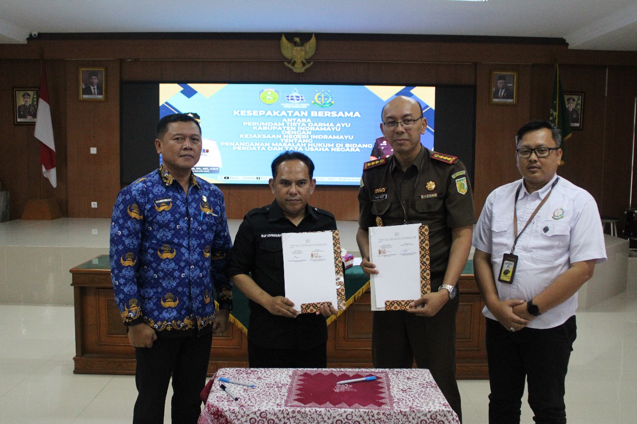 Perumdam TDA Kembali Lakukan MoU dengan Kejaksaan Negeri Indramayu Perumdam TDA Kembali Lakukan MoU dengan Kejaksaan Negeri Indramayu