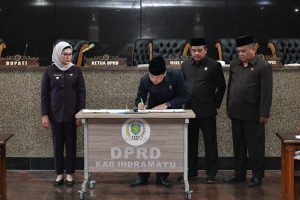 DPRD dan Bupati Indramayu Sepakat Tandatangani Dua Raperda