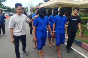 Empat Orang Pelaku Pengoplosan Gas LPG di Indramayu dibekuk Polisi