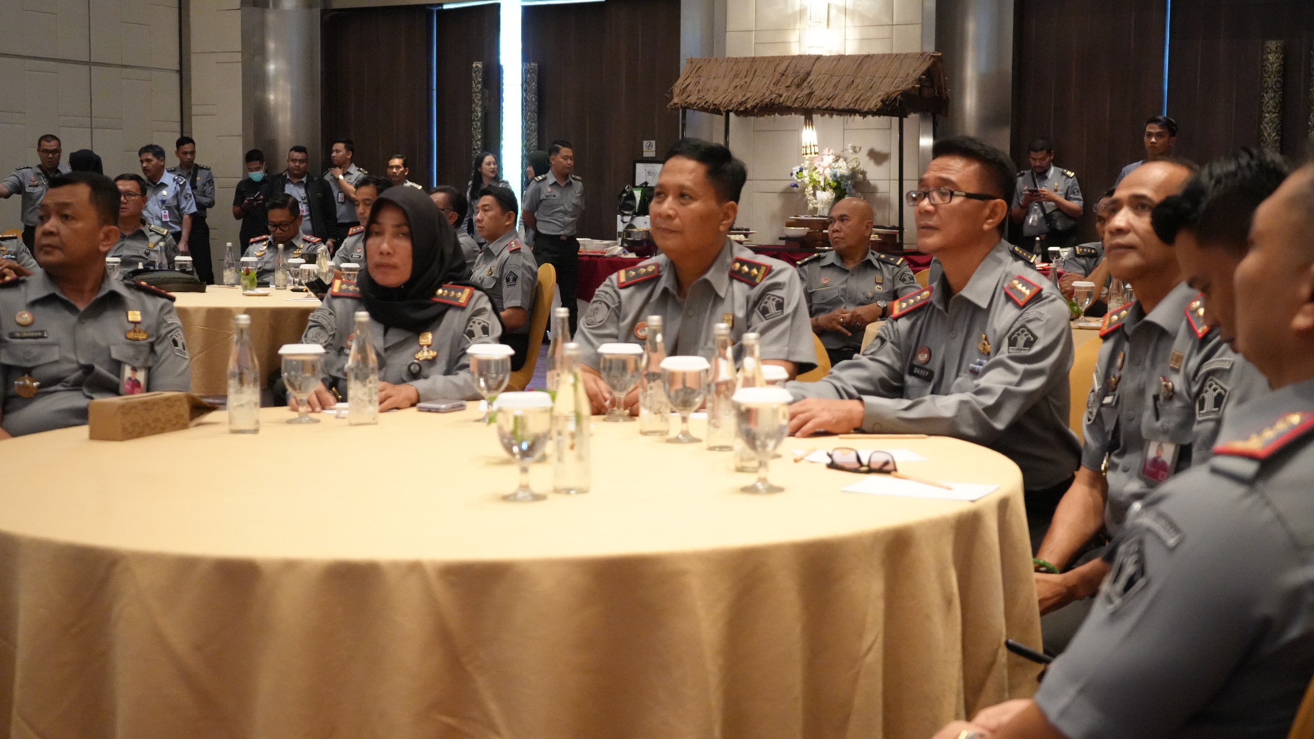 Kalapas Indramayu Ikuti Rakernispas 2024 Kanwil Kemenkumham Jabar, Komitmen Pemasyarakatan PASTI Berdampak Kalapas Indramayu Ikuti Rakernispas 2024 Kanwil Kemenkumham Jabar, Komitmen Pemasyarakatan PASTI Berdampak