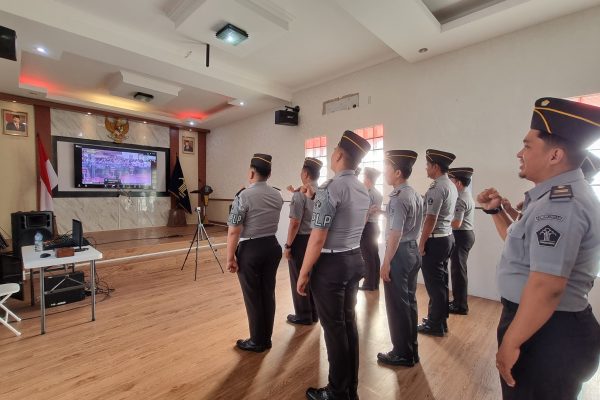 Hadir Apel Perdana Menkumham Secara Virtual, Kalapas Indramayu : Kami Siap Kolaborasi, Sinergi, dan Junjung Tinggi Integritas