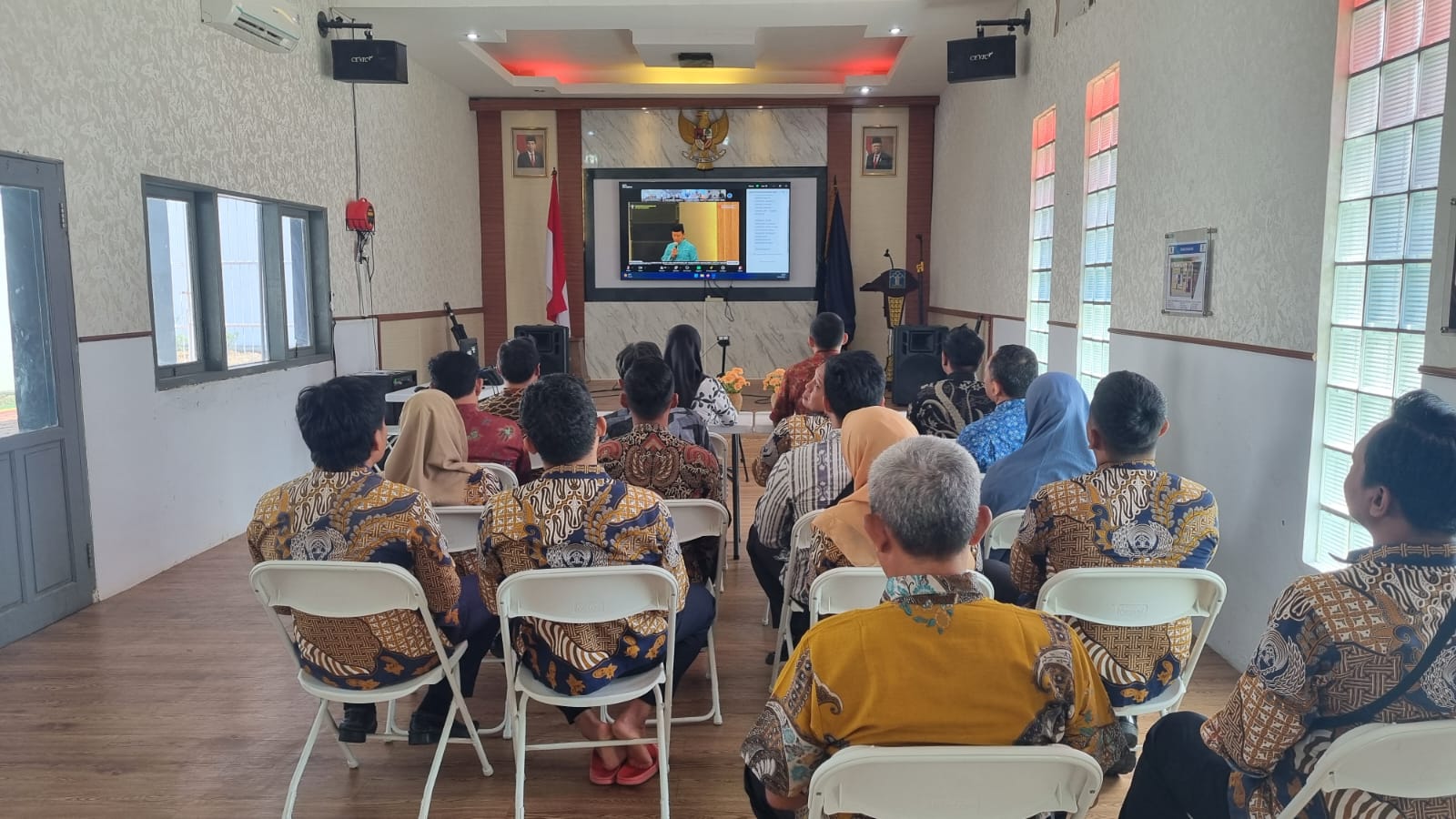 Lapas Indramayu Ikuti Maulid Nabi Muhammad 1446 H di Kemenkumham RI Secara Virtual Lapas Indramayu Ikuti Maulid Nabi Muhammad 1446 H di Kemenkumham RI Secara Virtual