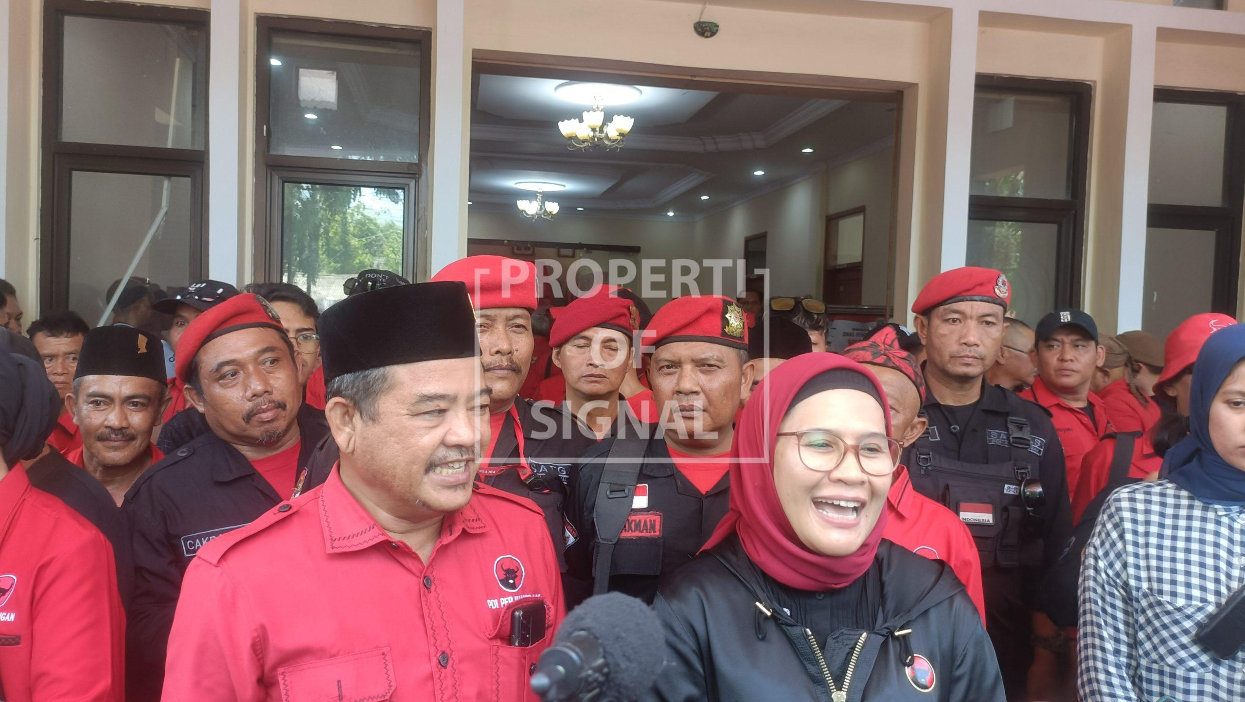 Yakin Nina-Tobroni Menang 2 Periode, H. Sirojudin: Banyak Bukti Nyata Kepemimpinan Beliau. Yakin Nina-Tobroni Menang 2 Periode, H. Sirojudin: Banyak Bukti Nyata Kepemimpinan Beliau.