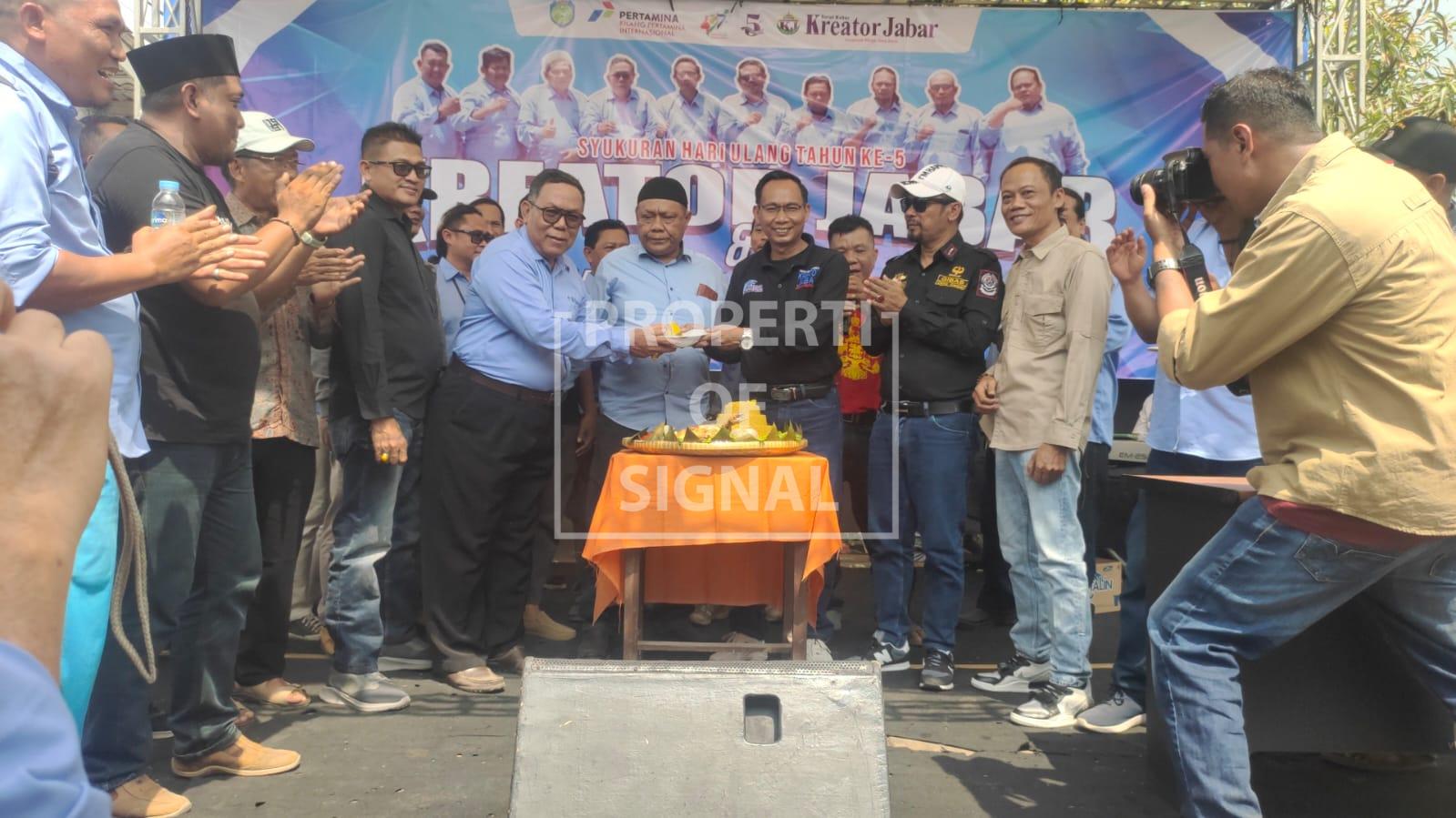 Peringati HUT Ke-5, Media Kreator Jabar Gelar Syukuran dan Senam Sehat Peringati HUT Ke-5, Media Kreator Jabar Gelar Syukuran dan Senam Sehat