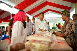 Gerakan Pangan Murah: Upaya Indramayu dan Jabar Jaga Ketahanan Pangan dan Stabilitas Harga Gerakan Pangan Murah: Upaya Indramayu dan Jabar Jaga Ketahanan Pangan dan Stabilitas Harga