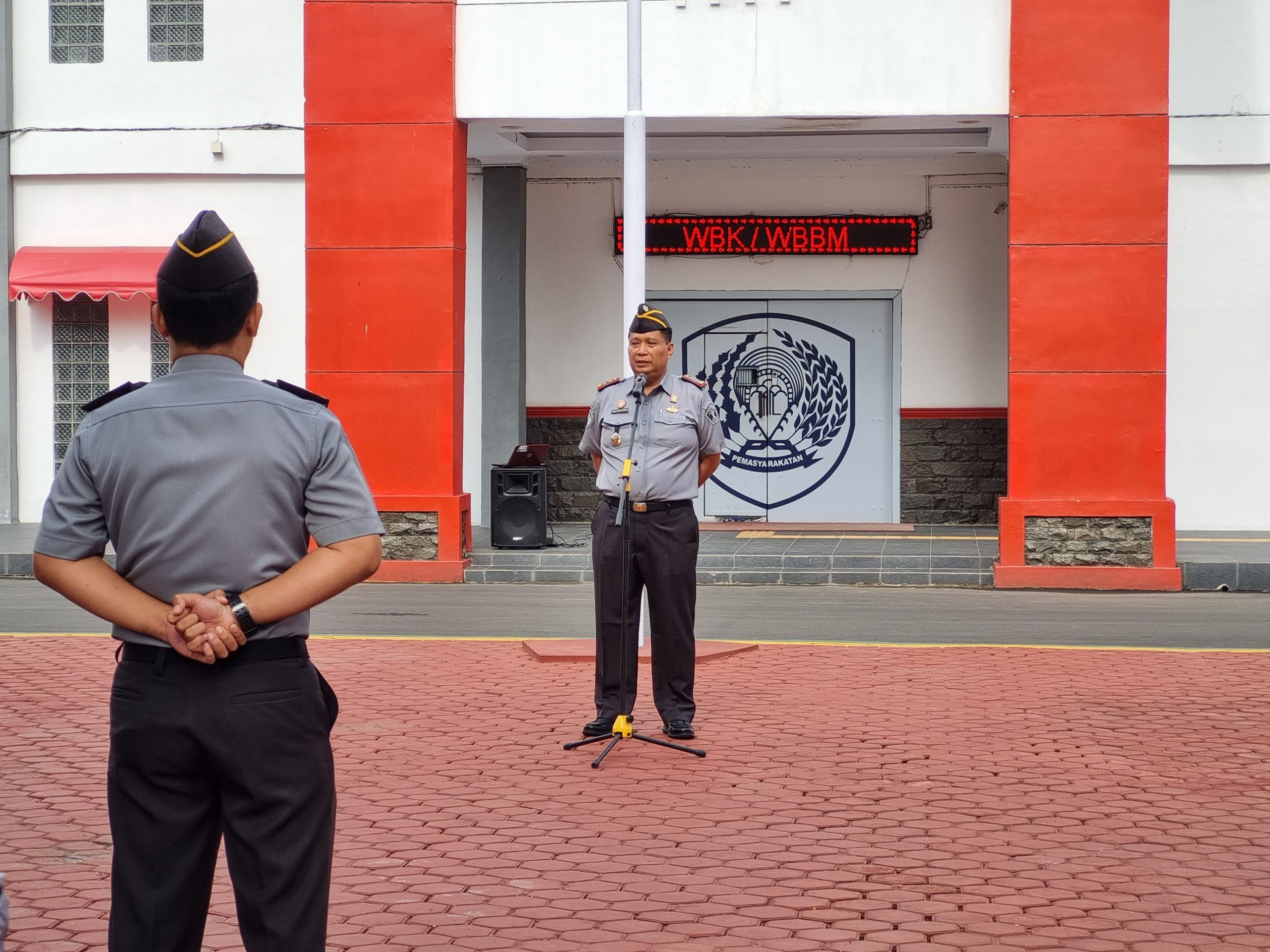 Kalapas Indramayu Ajak Jajarannya Dukung Program Akselerasi Menteri Imipas Kalapas Indramayu Ajak Jajarannya Dukung Program Akselerasi Menteri Imipas