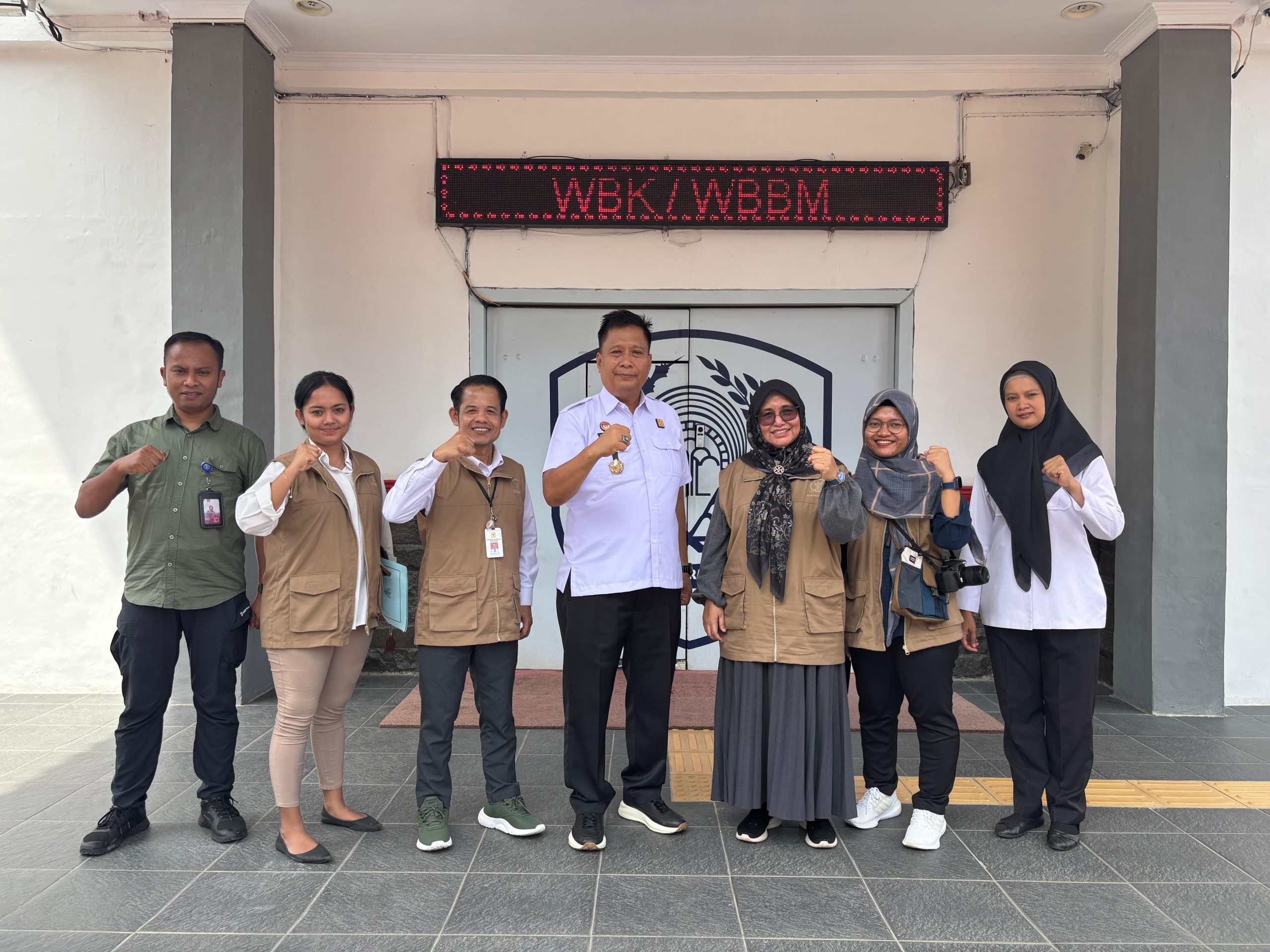Komnas HAM Tinjau Langsung TPS Khusus Lapas Indramayu Komnas HAM Tinjau Langsung TPS Khusus Lapas Indramayu