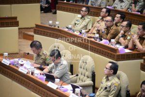 Jelang Pilkada, Pjs. Bupati Indramayu Hadiri RDP Dengan Komisi II DPR RI Jelang Pilkada, Pjs. Bupati Indramayu Hadiri RDP Dengan Komisi II DPR RI