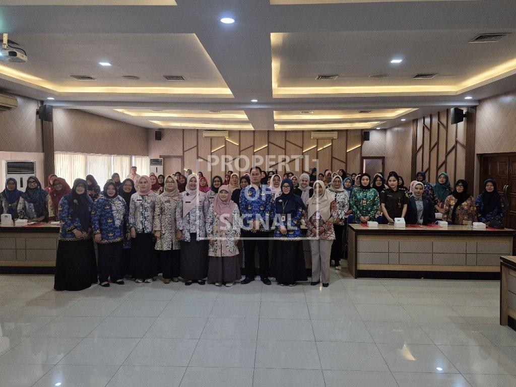 Seminar Parenting di Indramayu: Mengatasi Tantangan Pengasuhan di Era Modern Seminar Parenting di Indramayu: Mengatasi Tantangan Pengasuhan di Era Modern