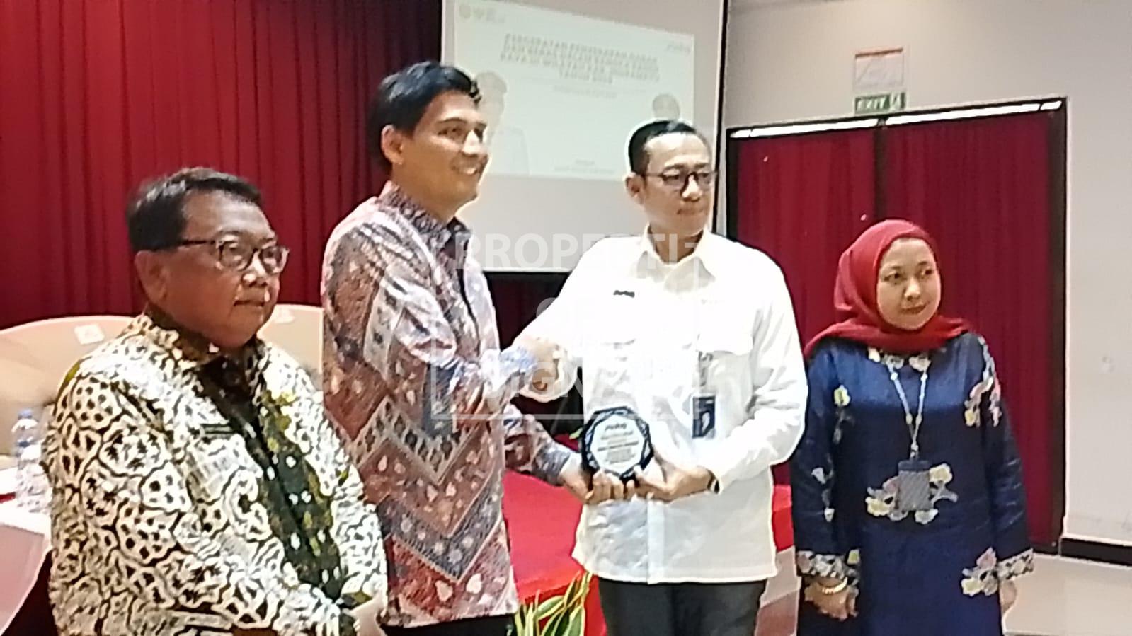 Bulog Indramayu Siap Lakukan Percepatan Penyerapan Gabah & Beras Bulog Indramayu Siap Lakukan Percepatan Penyerapan Gabah & Beras