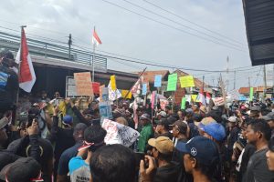 Dianggap Tidak Berpihak Pada Nelayan Kecil, Serikat Nelayan Eretan Indramayu Menggelar Aksi Demo