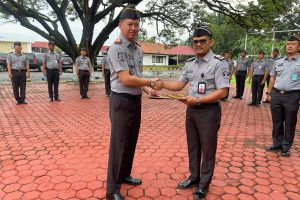 Berikan Reward Pegawai Teladan Tepat Di Hari Kartini, Ini Pesan Kalapas Indramayu