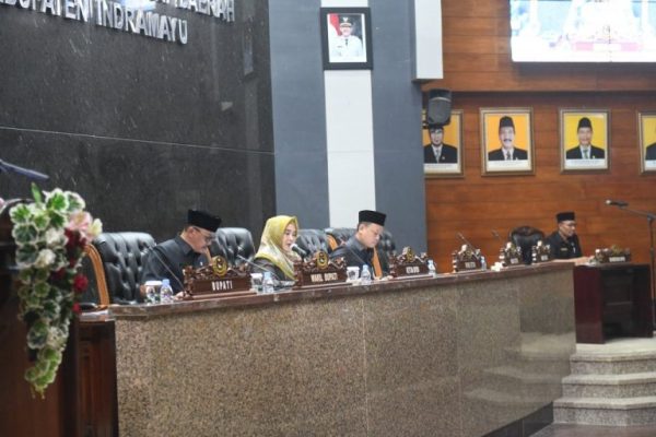 Wabup Syaefudin Sampaikan Jawaban Bupati Atas Pemandangan Umum Fraksi DPRD Terhadap 3 RAPERDA