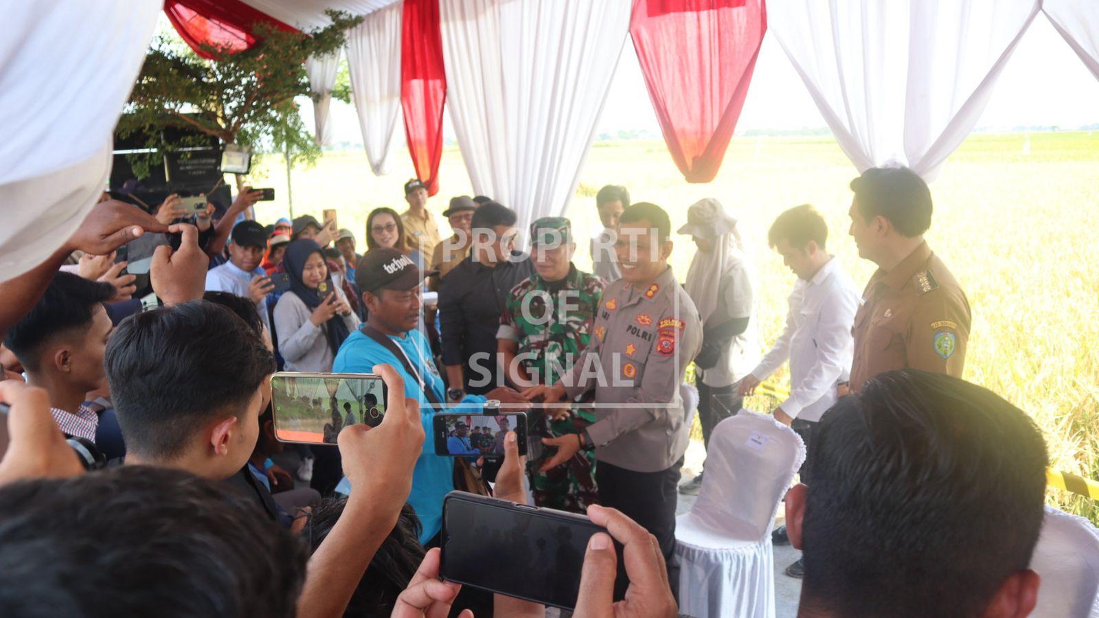 Kapolres AKBP Ari Setyawan Wibowo : Polres Indramayu Siap Dukung Ketahanan Pangan Melalui Program Irigasi Hemat Air Kapolres AKBP Ari Setyawan Wibowo : Polres Indramayu Siap Dukung Ketahanan Pangan Melalui Program Irigasi Hemat Air