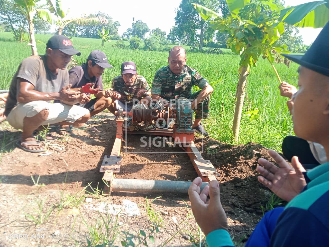 Antisipasi Kekurangan Air Bersih Saat Musim Kemarau, Tim Pusterad & BNPB Lakukan Pengeboran Sumur Antisipasi Kekurangan Air Bersih Saat Musim Kemarau, Tim Pusterad & BNPB Lakukan Pengeboran Sumur