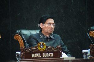 DPRD Kabupaten Indramayu Sampaikan Pemandangan Umum Fraksi Terhadap 3 RAPERDA