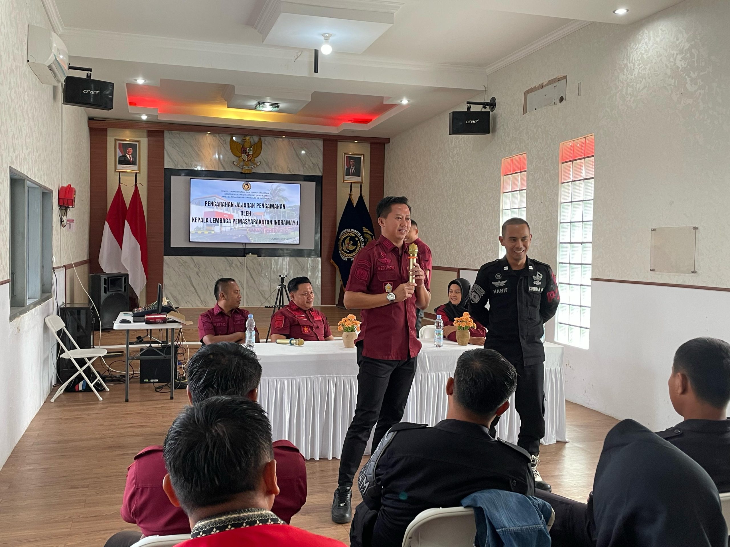 Tingkatkan Kinerja Jajaran Pengamanan dan Keamanan, Kalapas Indramayu Beri Pengarahan dan Penguatan Tingkatkan Kinerja Jajaran Pengamanan dan Keamanan, Kalapas Indramayu Beri Pengarahan dan Penguatan