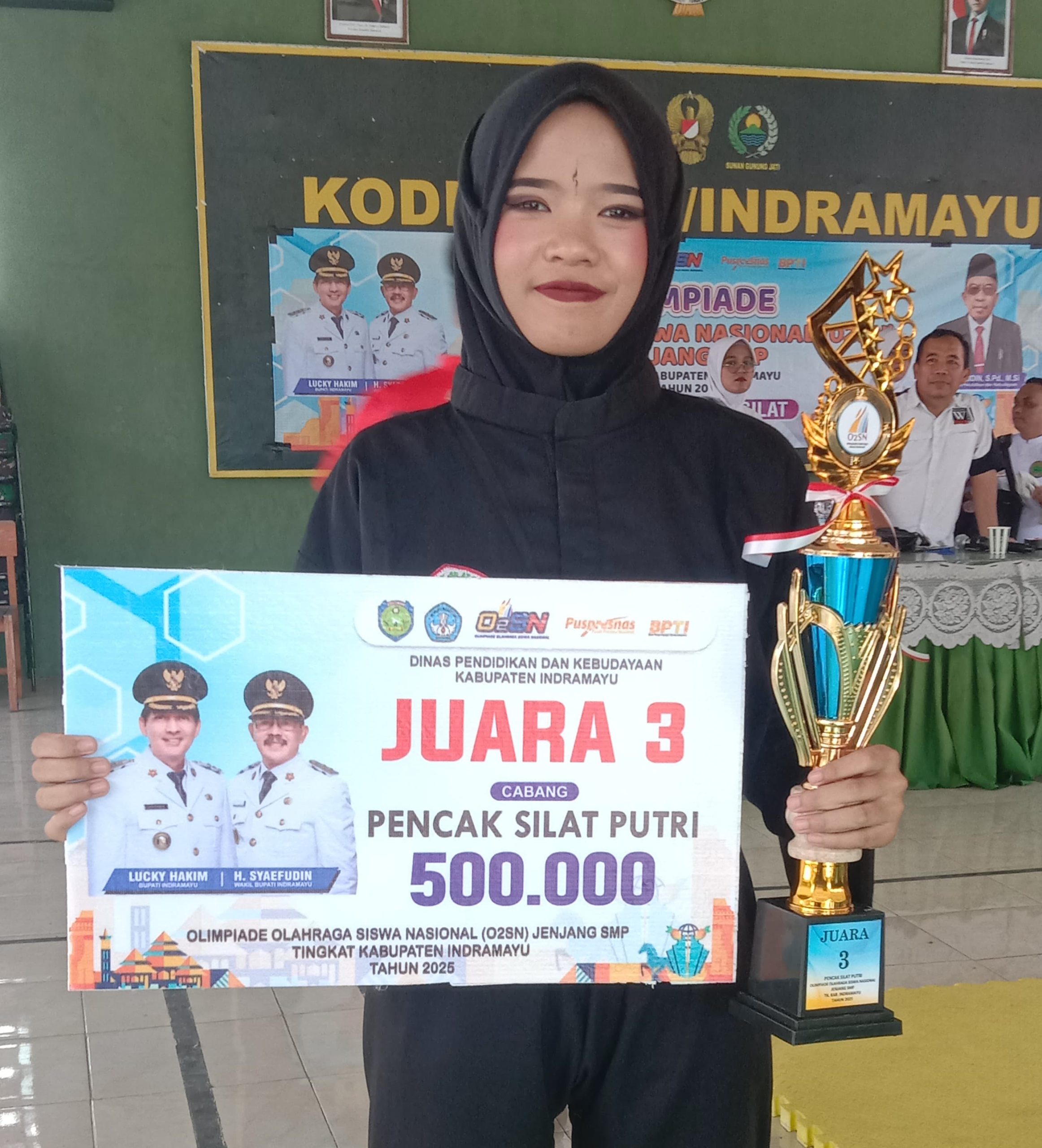 Talita Zuhrotul Azhar, Siswa SMP Muhammadiyah Jatibarang Berhasil Meraih Juara 3 Pencak Silat O2SN Tingkat Kabupaten Indramayu Talita Zuhrotul Azhar, Siswa SMP Muhammadiyah Jatibarang Berhasil Meraih Juara 3 Pencak Silat O2SN Tingkat Kabupaten Indramayu