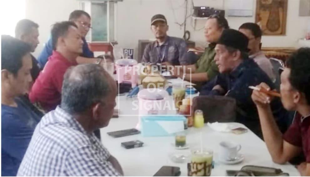 Perkuat Sinergi, Plt PWI Indramayu Gelar Pertemuan Bersama Para Ketua Organisasi Wartawan Perkuat Sinergi, Plt PWI Indramayu Gelar Pertemuan Bersama Para Ketua Organisasi Wartawan