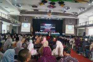 Unwir Gelar Wisuda Gelombang Dua