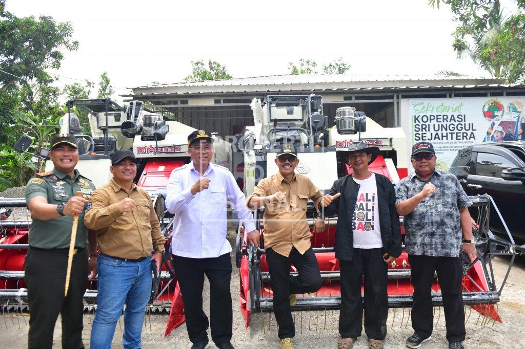 Tingkatkan Mutu dan Kuantitas Pertanian, Pemkab Indramayu Siapkan 31 Lahan Demplot Percontohan Tingkatkan Mutu dan Kuantitas Pertanian, Pemkab Indramayu Siapkan 31 Lahan Demplot Percontohan