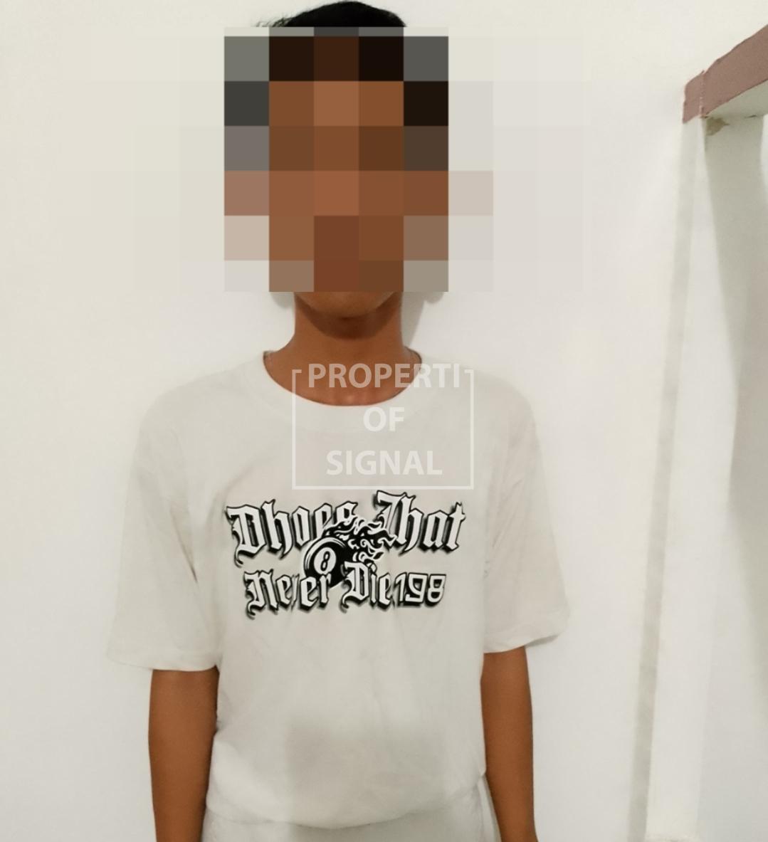 Remaja Losarang Kedapatan Bawa Celurit untuk Dijual, Diamankan Saat Patroli Malam Remaja Losarang Kedapatan Bawa Celurit untuk Dijual, Diamankan Saat Patroli Malam