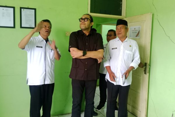 Ono Surono Pastikan SMA Negeri 1 Bongas Dapat Bantuan Pembangunan Ruang Belajar di 2025