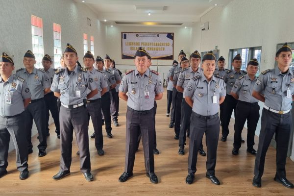 Usai Apel Pagi Bersama Kemenko Kumham Imipas, Kalapas Indramayu : Peningkatan Layanan Publik Komitmen Kami