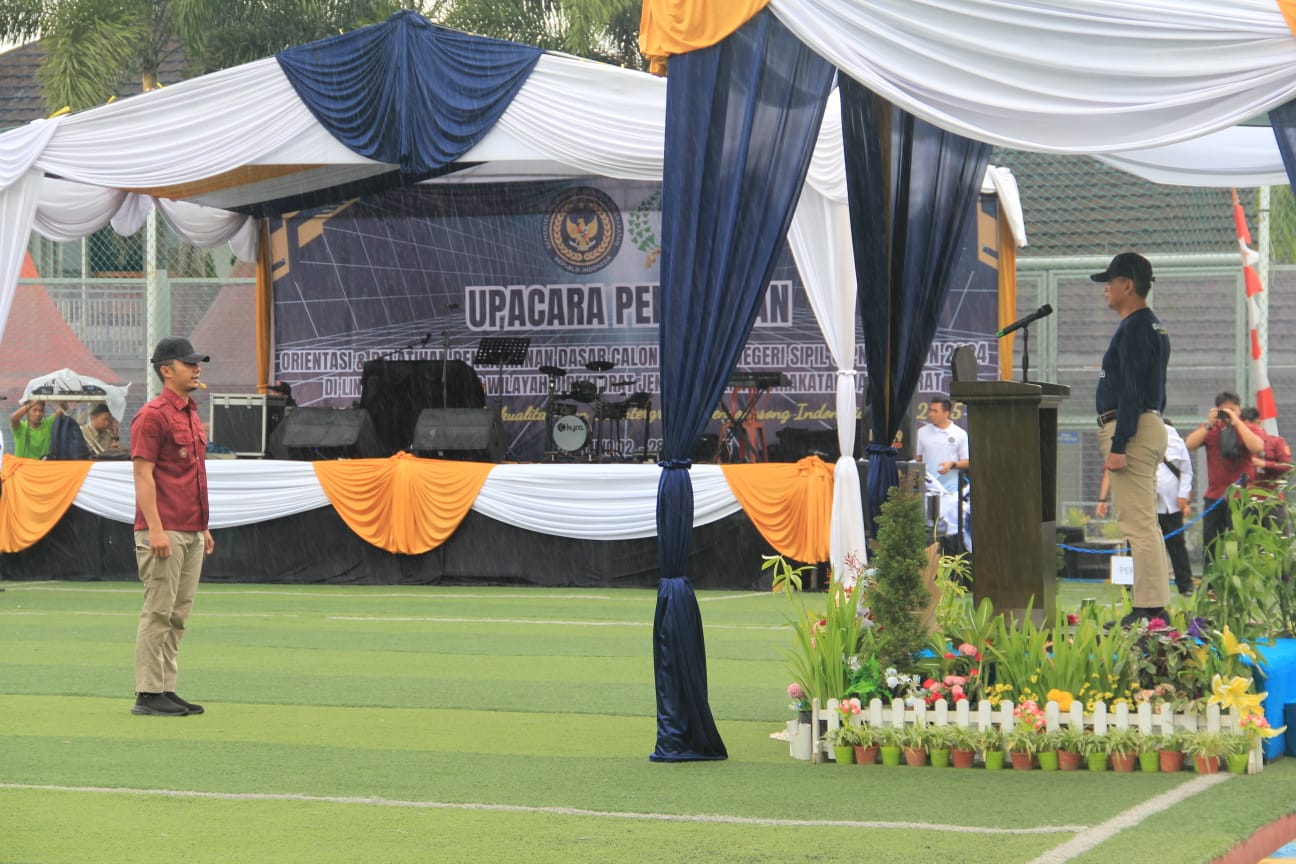 Kalapas Indramayu Hadiri Penutupan Kegiatan Orientasi & Pelatihan Pengamanan Dasar CPNS di LPKA Bandung Kalapas Indramayu Hadiri Penutupan Kegiatan Orientasi & Pelatihan Pengamanan Dasar CPNS di LPKA Bandung
