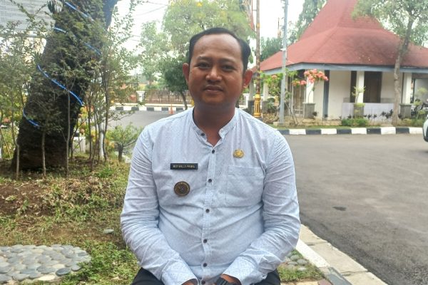Camat Losarang Angkat Bicara Soal Posyandu di Tanah Pribadi. “Tugas Kami Pembinaan, Bukan Pengambil Keputusan”