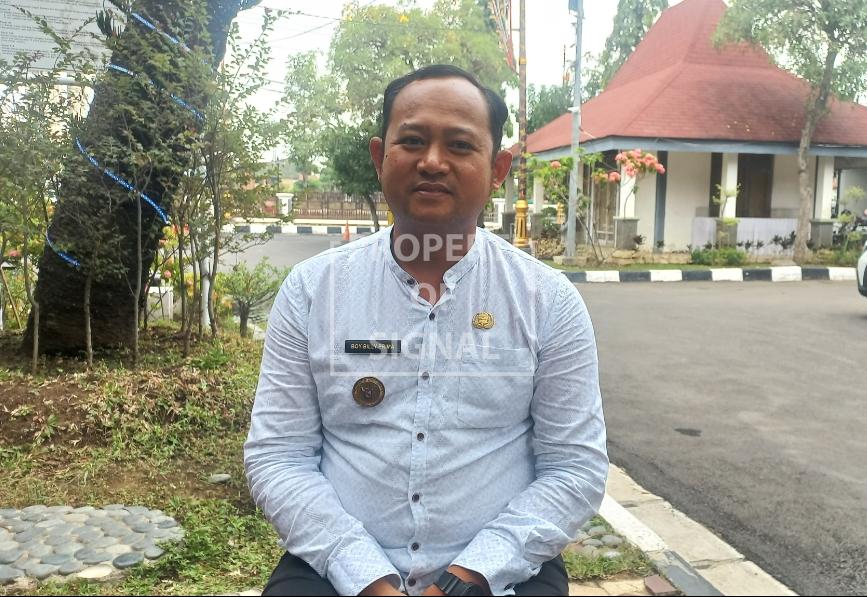 Camat Losarang Angkat Bicara Soal Posyandu di Tanah Pribadi. “Tugas Kami Pembinaan, Bukan Pengambil Keputusan” Camat Losarang Angkat Bicara Soal Posyandu di Tanah Pribadi. “Tugas Kami Pembinaan, Bukan Pengambil Keputusan”