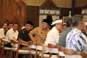 Hangatnya Silaturahmi di Lembur Pakuan: Bahas Pemerintahan hingga Kemiskinan, Kepala Daerah se-Jawa Barat Sepakat Bergerak Bersama