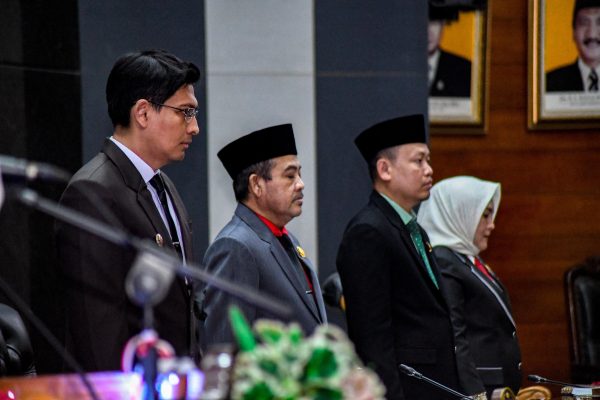 Hadiri Peresmian Ketua dan Anggota DPRD PAW, Bupati Lucky Hakim Dorong Kolaborasi Eksekutif–Legislatif