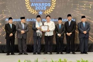 Luncurkan Program ‘Indramayu Berzakat’ Bupati Indramayu Diganjar Penghargaan Tokoh Peduli Zakat Tingkat Nasional