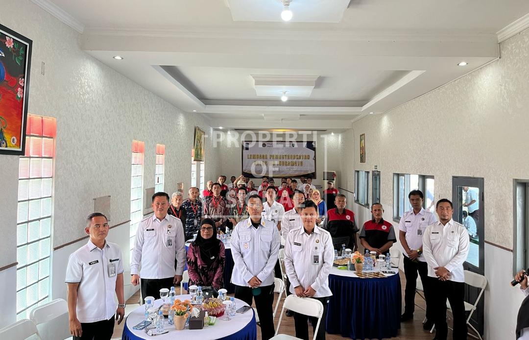 Lapas Indramayu Lepas Purnabakti dan Sambut CPNS Baru Lapas Indramayu Lepas Purnabakti dan Sambut CPNS Baru