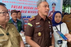 Gandeng Bulog & DKPP, Kejari Indramayu Gelar Pasar Murah