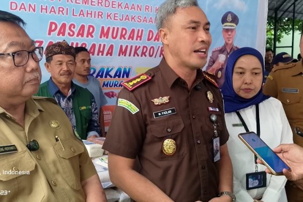 Gandeng Bulog & DKPP, Kejari Indramayu Gelar Pasar Murah