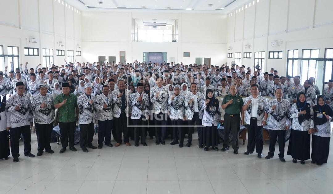 PGRI Indramayu Gelar Konferensi XXIII, Bupati Dorong Sinergi Majukan Pendidikan PGRI Indramayu Gelar Konferensi XXIII, Bupati Dorong Sinergi Majukan Pendidikan