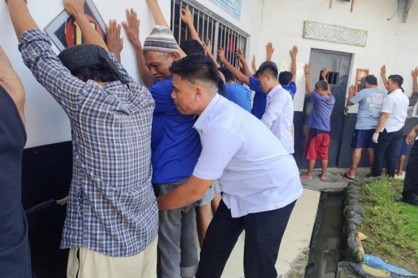 Lapas Indramayu Gelar Razia Rutin, Temukan Sejumlah Barang Terlarang