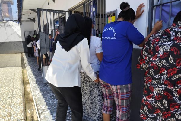 Lapas Indramayu Razia Blok Wanita, Sita Barang-Barang Terlarang