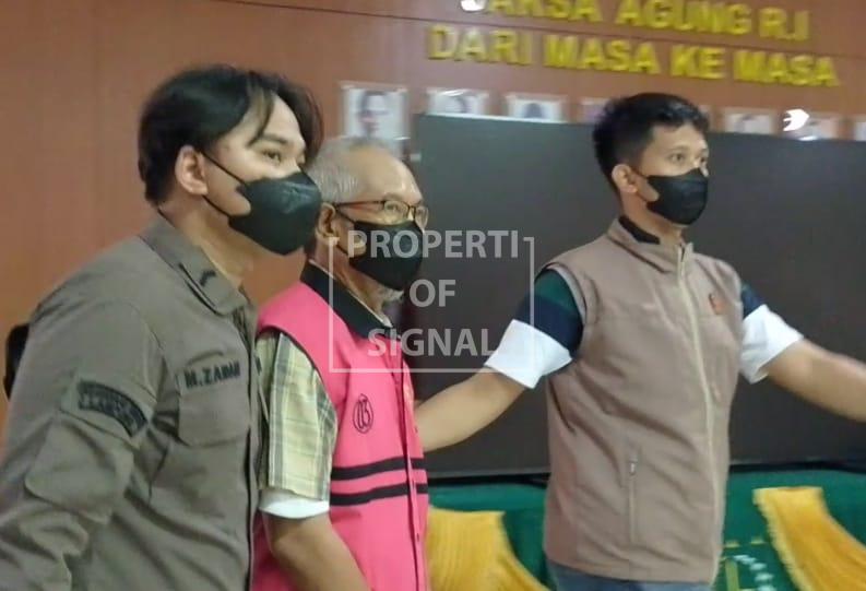 Kejari Indramayu Bongkar Korupsi Kredit Fiktif, Kepala BUMN Unit Gabuswetan Jadi Tersangka Kejari Indramayu Bongkar Korupsi Kredit Fiktif, Kepala BUMN Unit Gabuswetan Jadi Tersangka