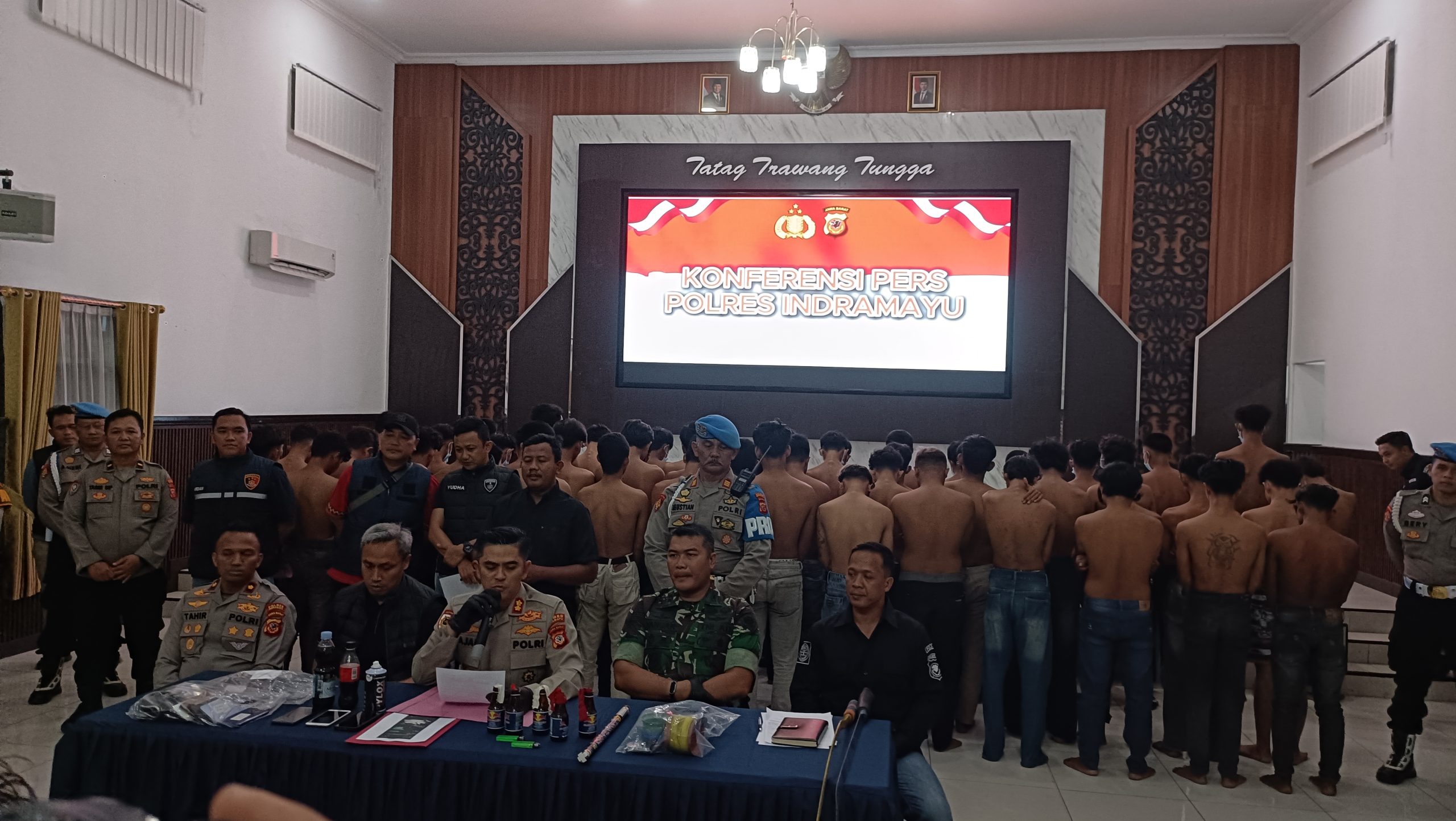Jelang Unjuk Rasa, Polres Indramayu Amankan 58 Orang Diduga Anarko, 25 di Antaranya Pelajar Jelang Unjuk Rasa, Polres Indramayu Amankan 58 Orang Diduga Anarko, 25 di Antaranya Pelajar